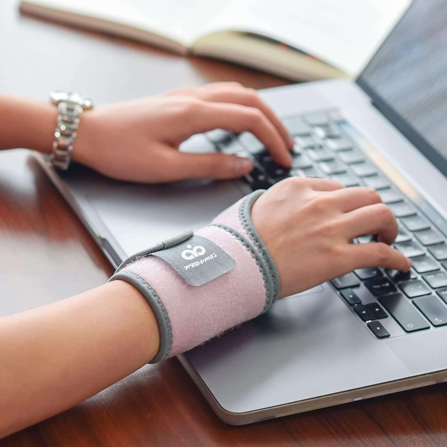 INDEEMAX 2 Pack Copper Wrist Brace Support for Carpal Tunnel, Pain Relief, Arthr