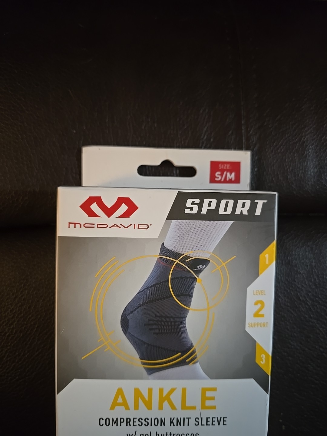 MCDAVID ANKLE COMPRESSION KNIT SLEEVE W/ GEL BUTRESSES, SMALL/MEDIUM (K29)