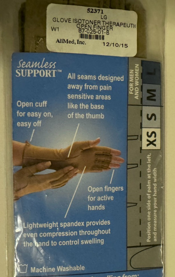 Isotoner Therapeutic Gloves Open Finger Camel Size Large Compression Pain Relief