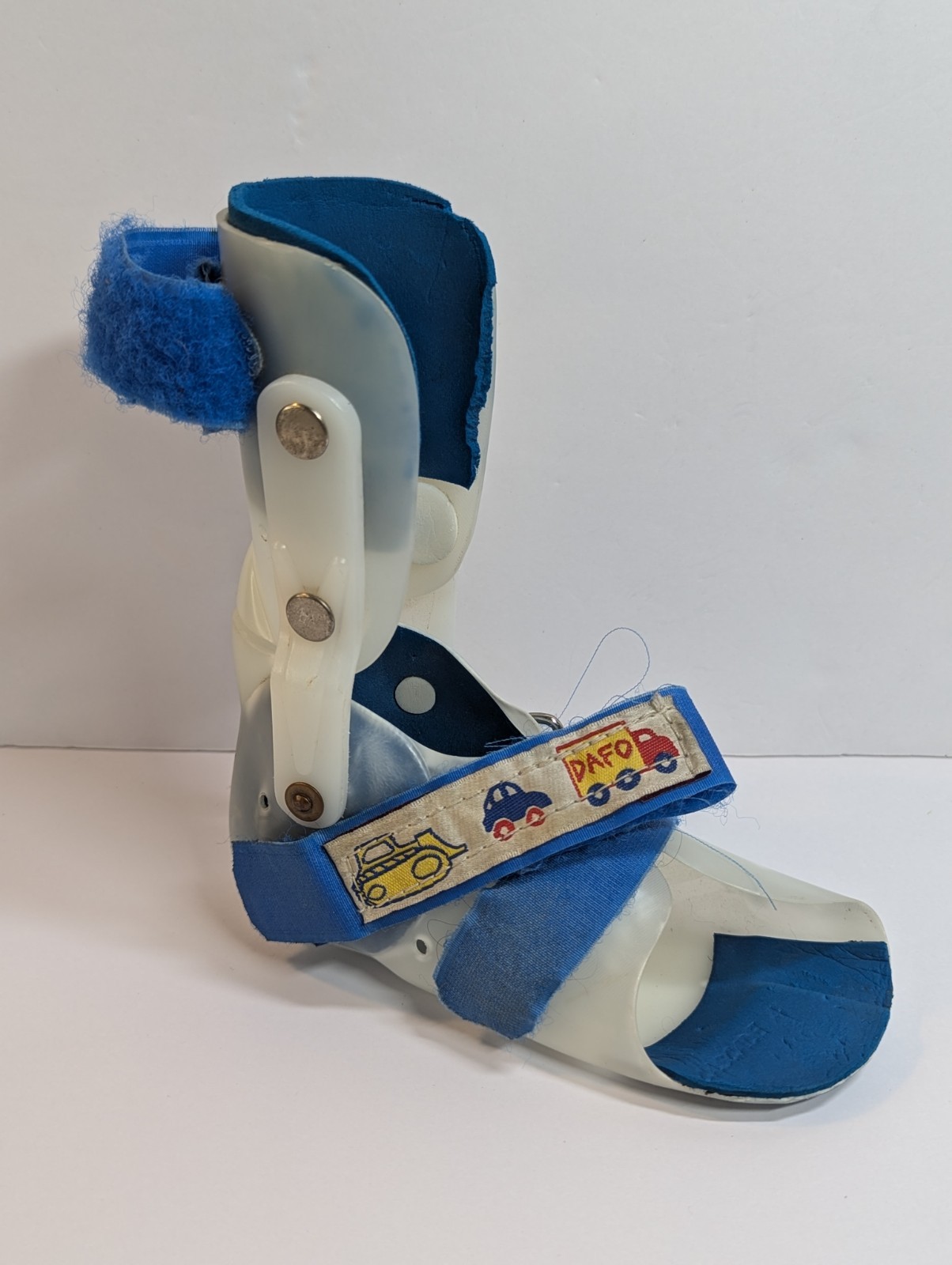 Cascade Kids Youth ankle and foot Brace Right Foot Hinged