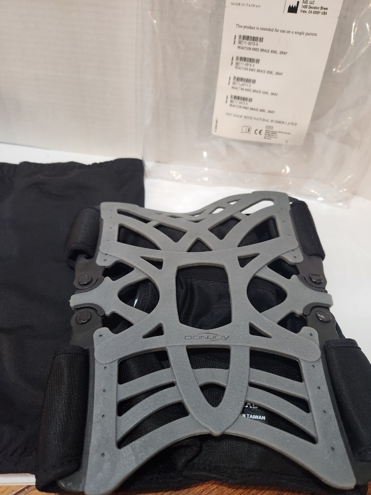 New KNEE Donjoy REACTION Knee Brace Gray XXL 11-0215-4