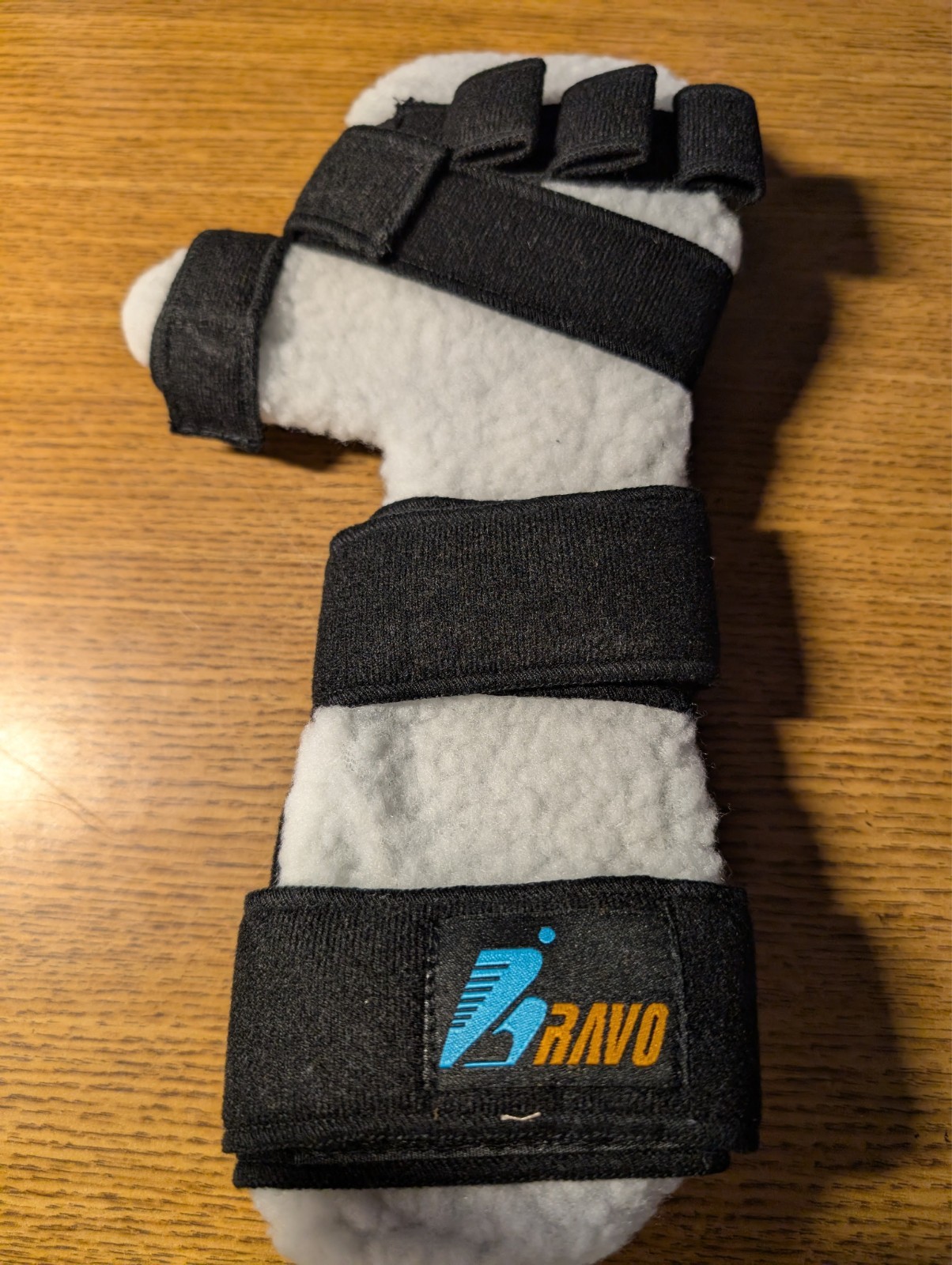 Bravo Wrist Hand Brace Support Splint Adjustable Black Stabilizer Injury Recover