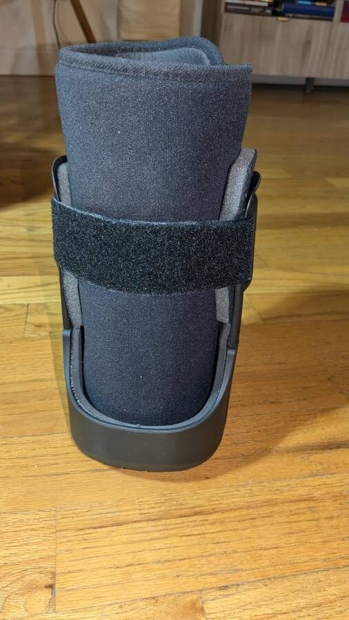 Actimove Standard Walker Boot Lower Leg Ankle Foot Fracture Size Large