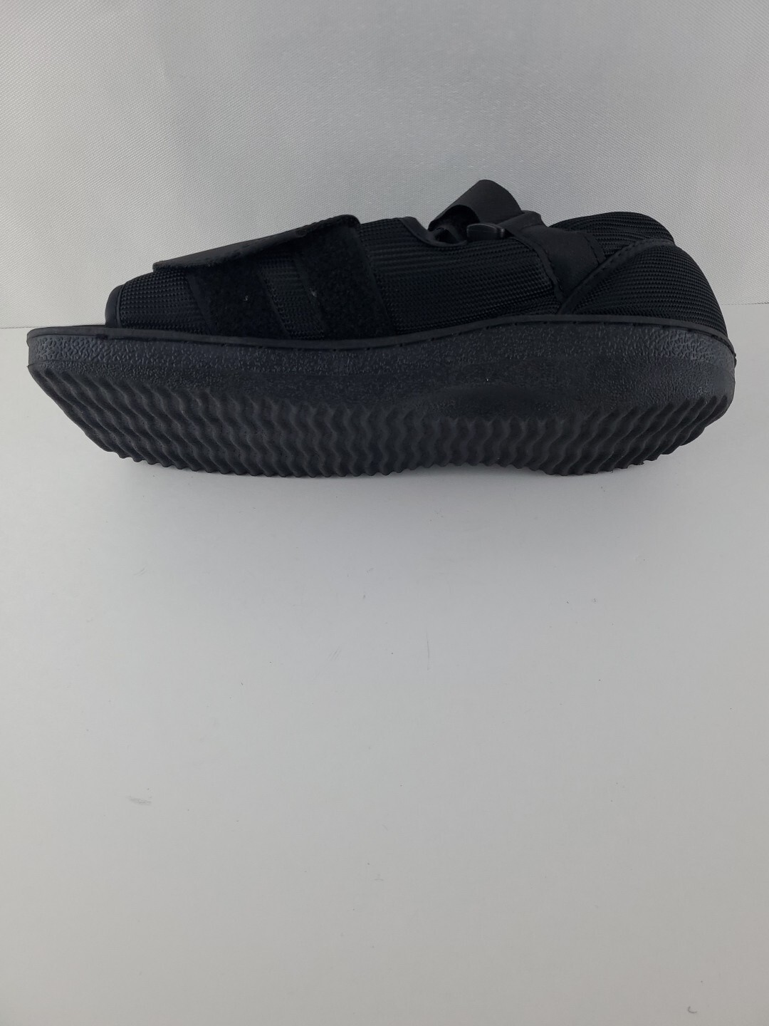 ProCare Squared Toe Post-Op Shoe Size:medium ( Wear on the left or right )