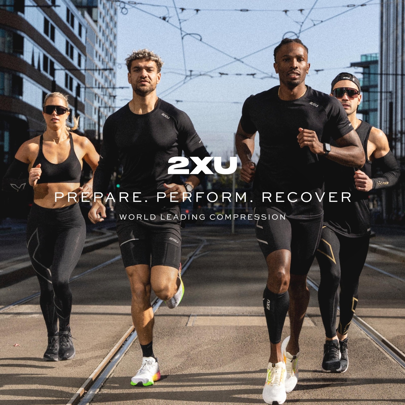 2Xu Flight Compression Socks Black/Black Large 1