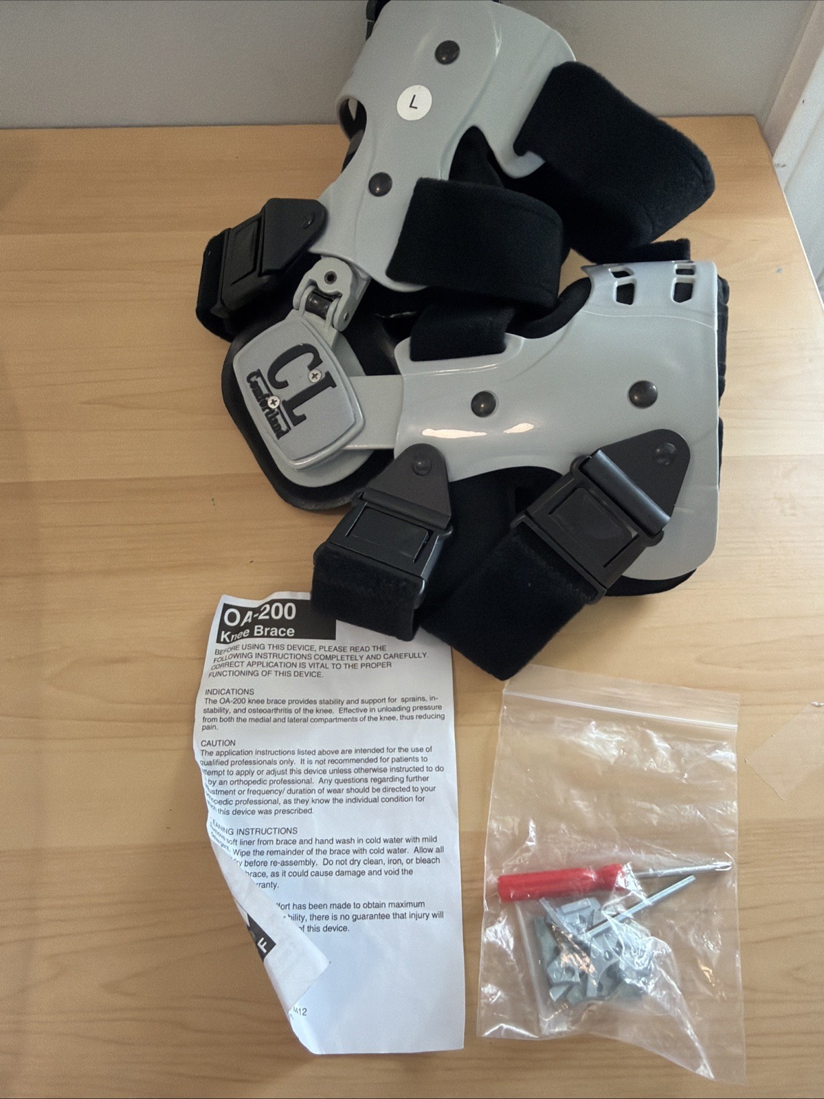 Comfortland OA-200 Left Knee Brace Black Joint Support Hinged Adjustable New
