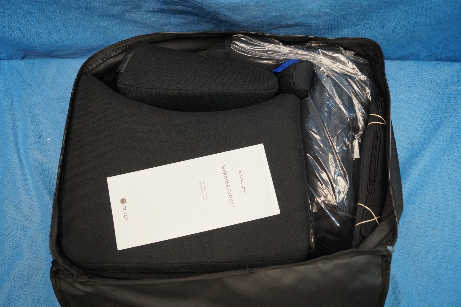DONJOY Shoulder Cradle 11-9123-4 BRAND NEW in ORIGINAL BOX DJO Modular M/L