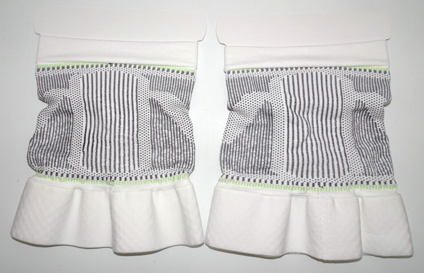 Bauerfeind Sports Compression Upper Leg Sleeves (1 Pair), Size S Short
