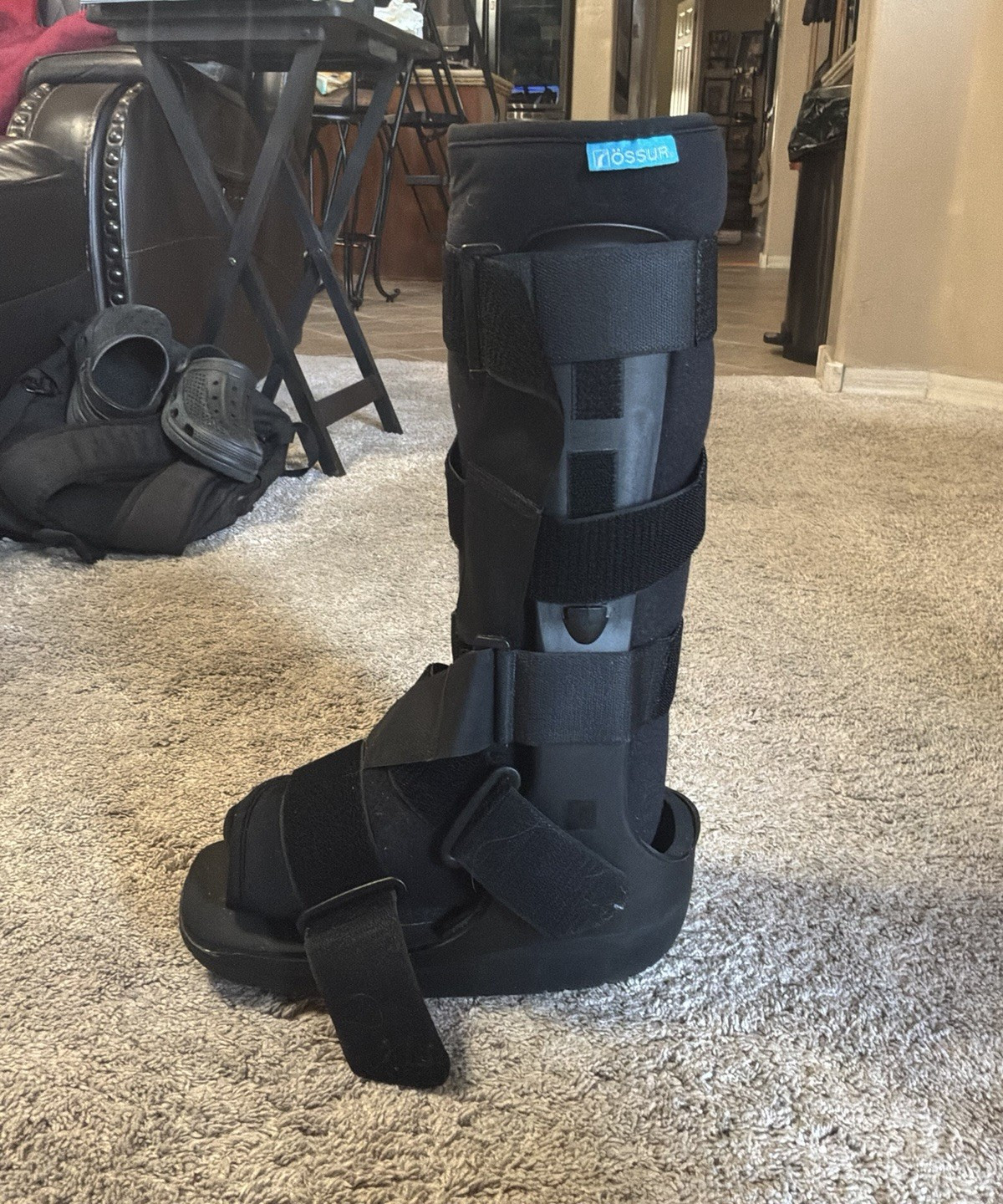 Össur Adjustable Orthopedic Walking Boot, medium Immobilizer. Scottsdale AZ