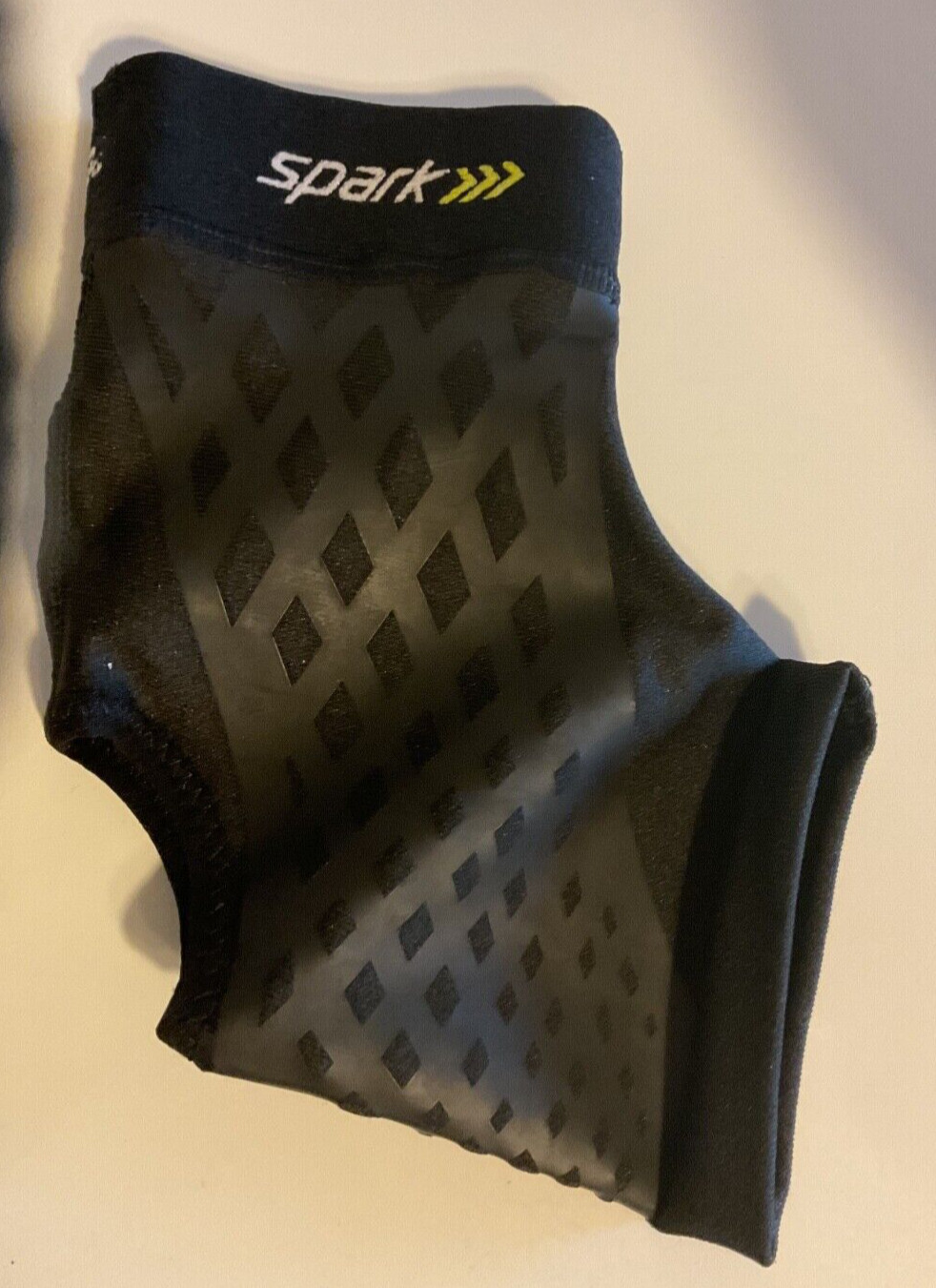 Spark Kinetic Ankle Sleeve – Compression Support with Embedded Kinesiology Large