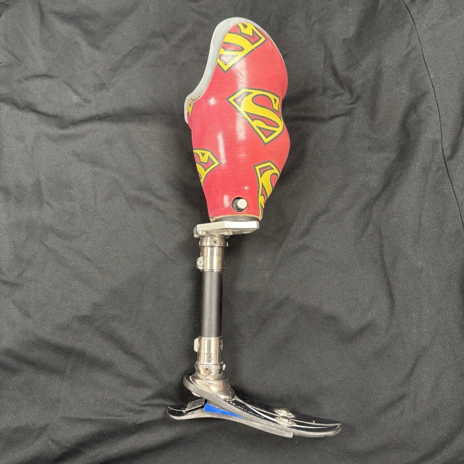 Prosthetic Leg LEFT – Below the Knee (Transtibial) Ossur Carbon Fiber Left Foot