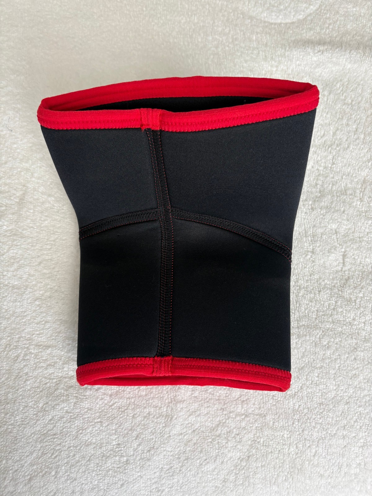Compression Knee Sleeve M / L 15-17”