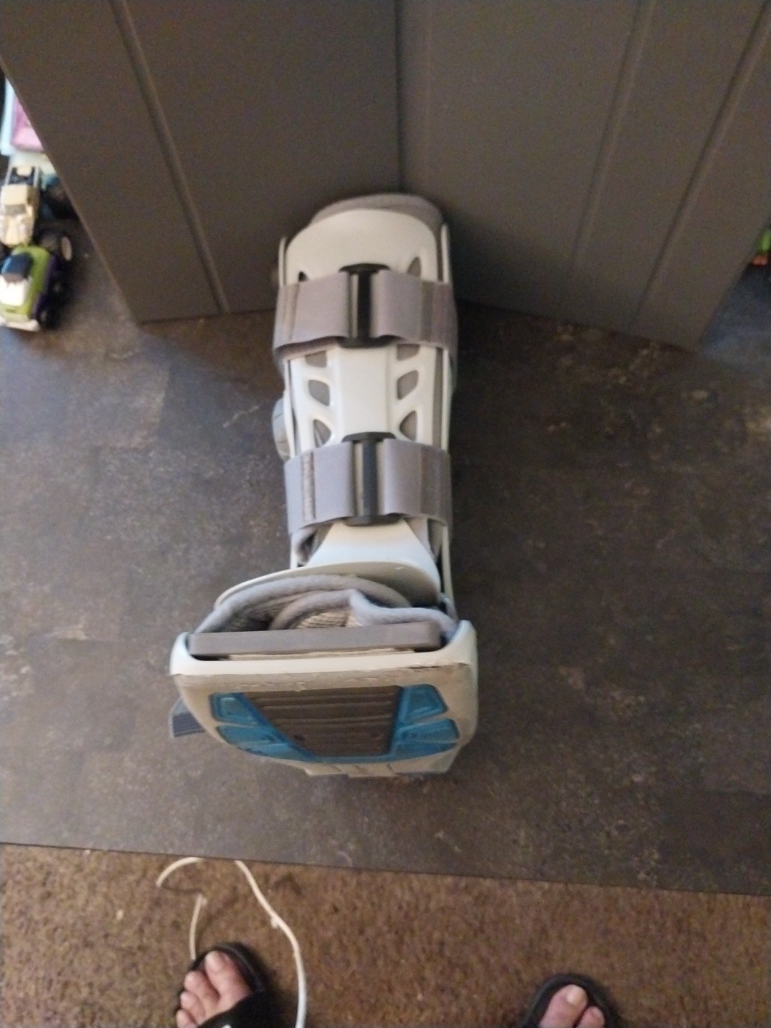 Aircast DJO AirSelect Medium Gray Walker Brace and Walking Boot Aircast-Small