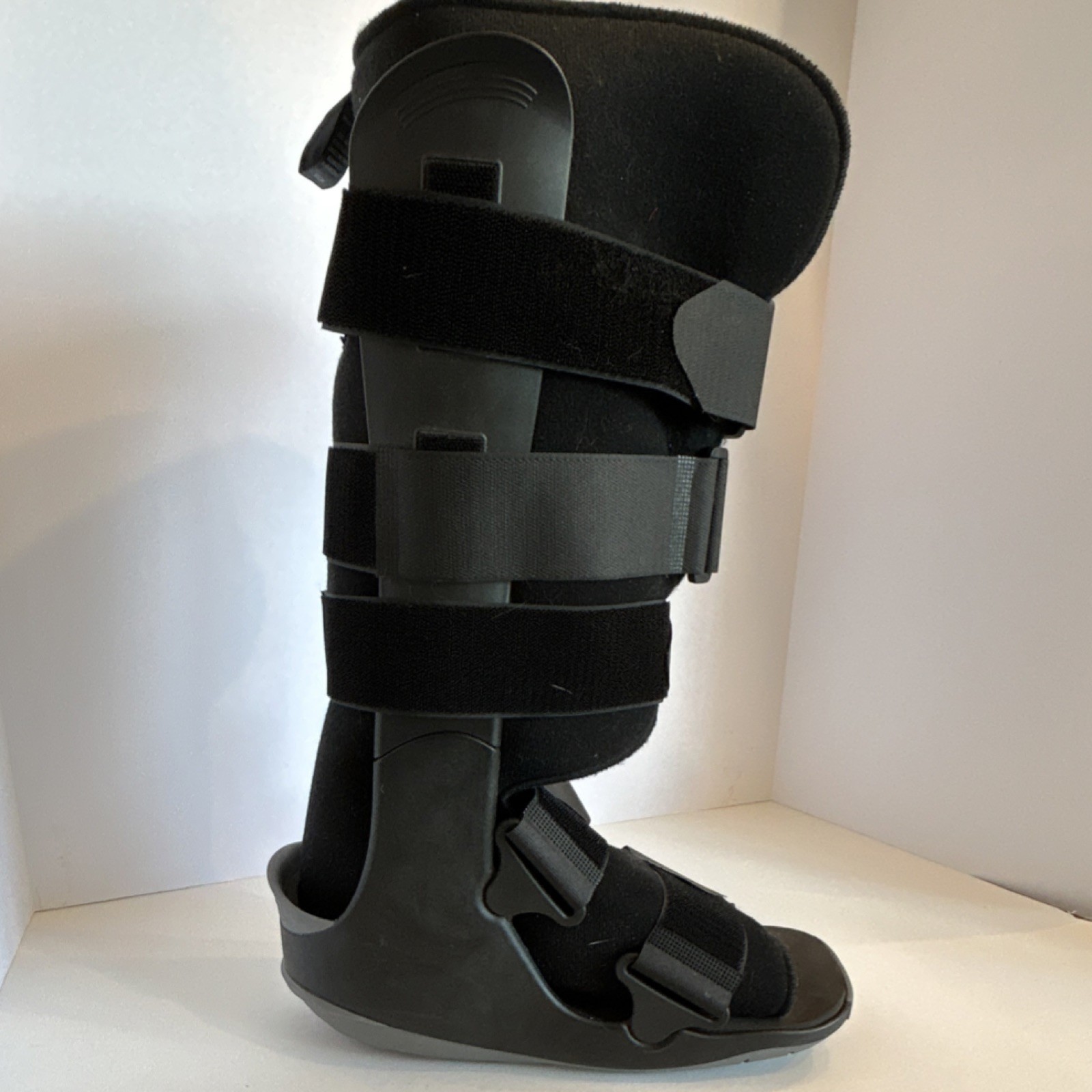 Breg Shockpod Adjustable Orthopedic Walking Boot Black Gray CE Certified