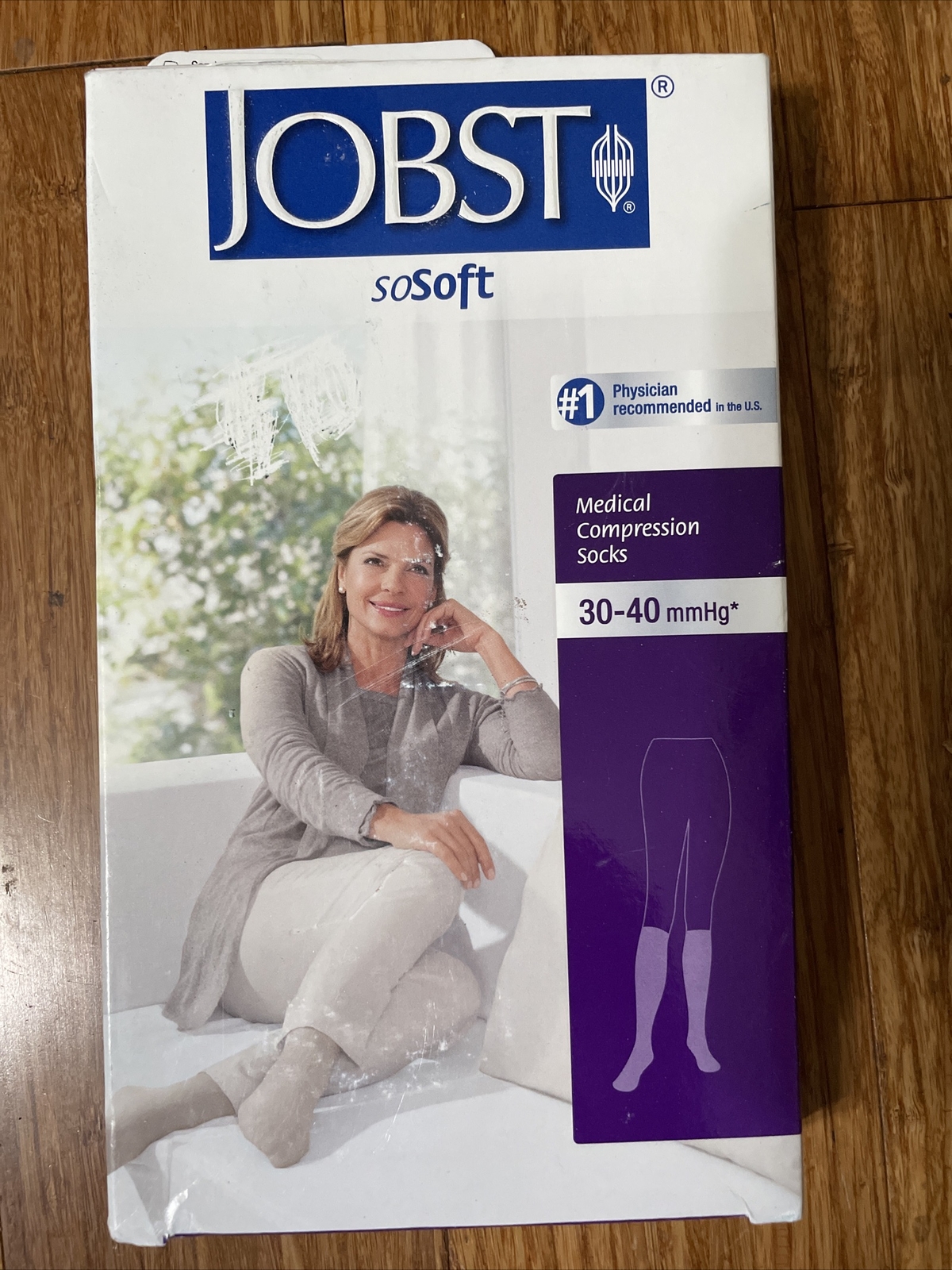 Jobst SoSoft Womens Knee High Support Socks 30-40 mmHg Compression Extra Firm