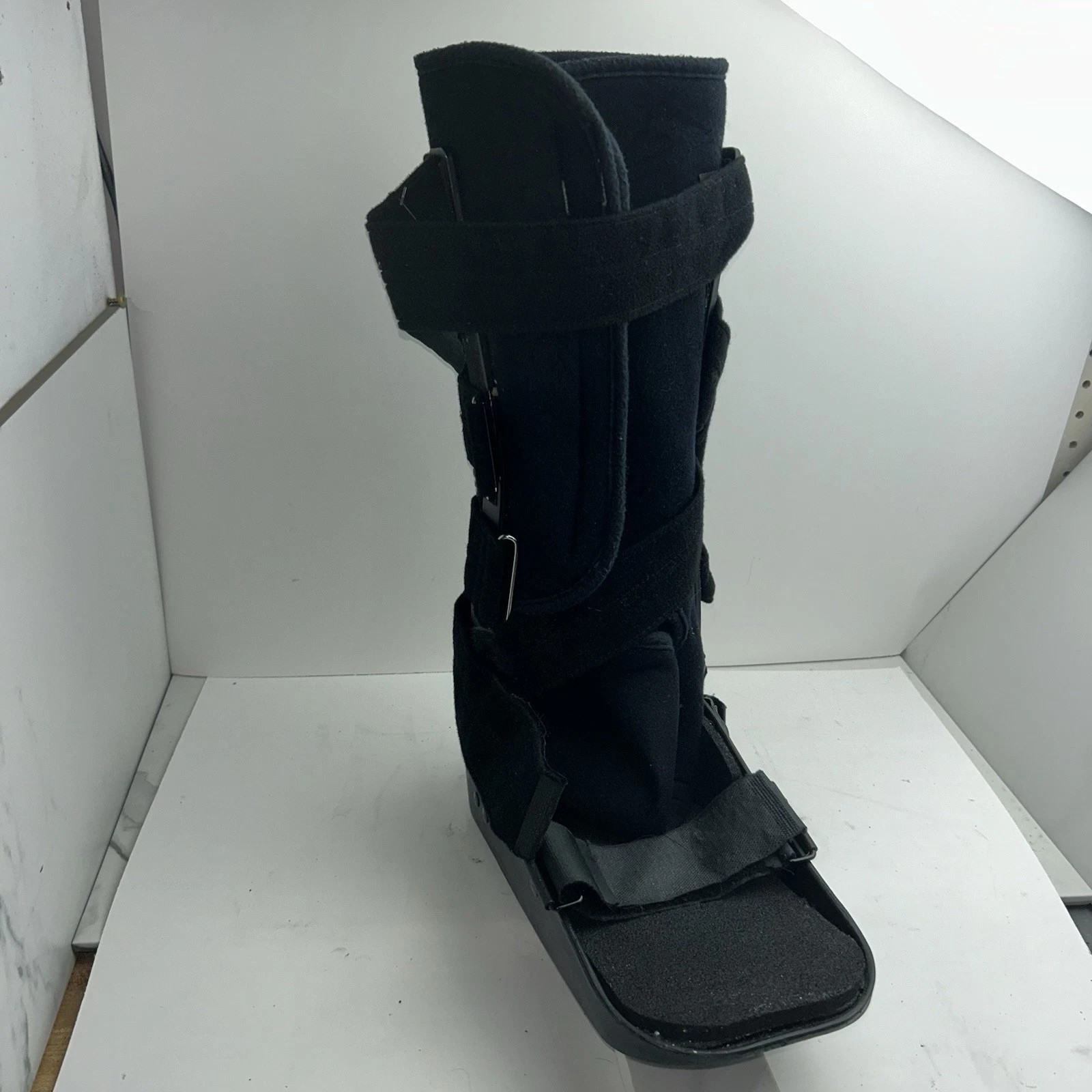 Maxtrax HD Ankle Brace Orthopedic Inflatable Walking Boot Foot DJO LLC Medium