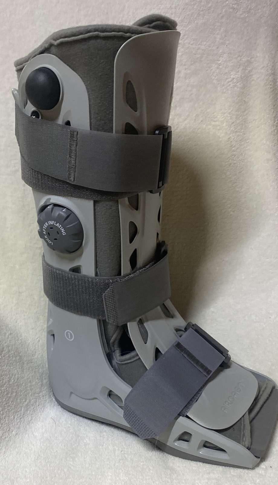 Aircast Airselect Recovery Boot Size Medium Walker Brace Semi Rigid Shell