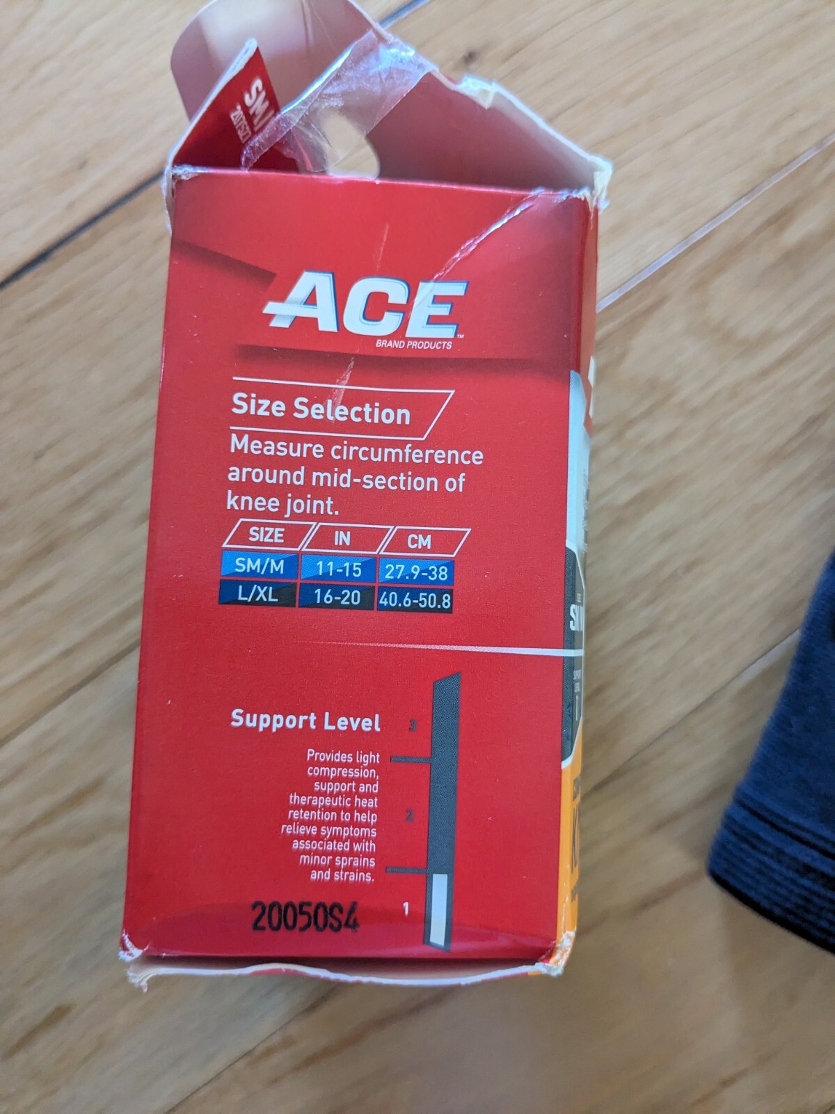 ACE Compression Knee Support, Support Level 1, size SM/M – 1 ct. Elasto-preene.