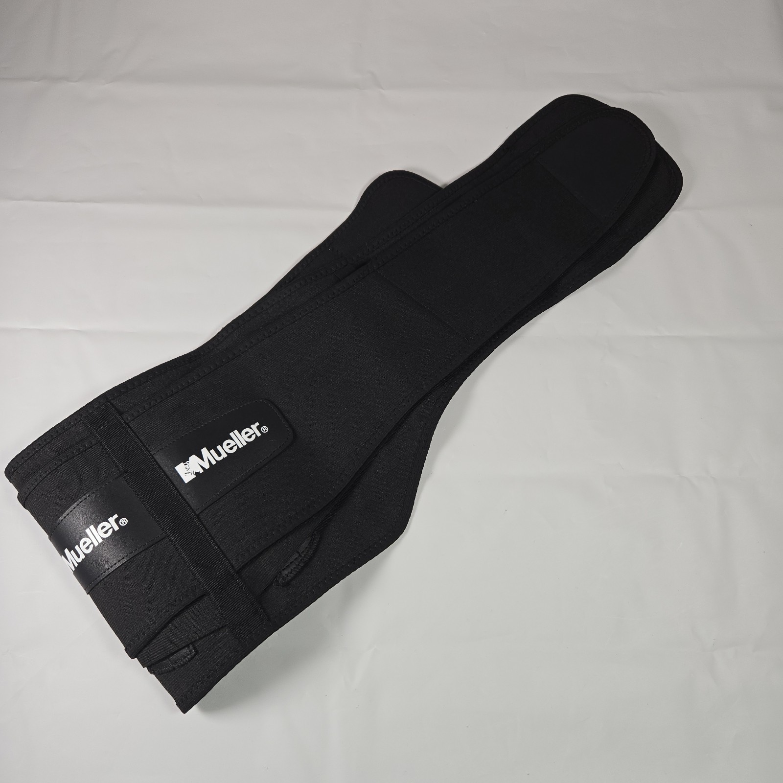 MUELLER Sports Care Adjustable Lumbar Back Brace w/ Removable Pad-One Size