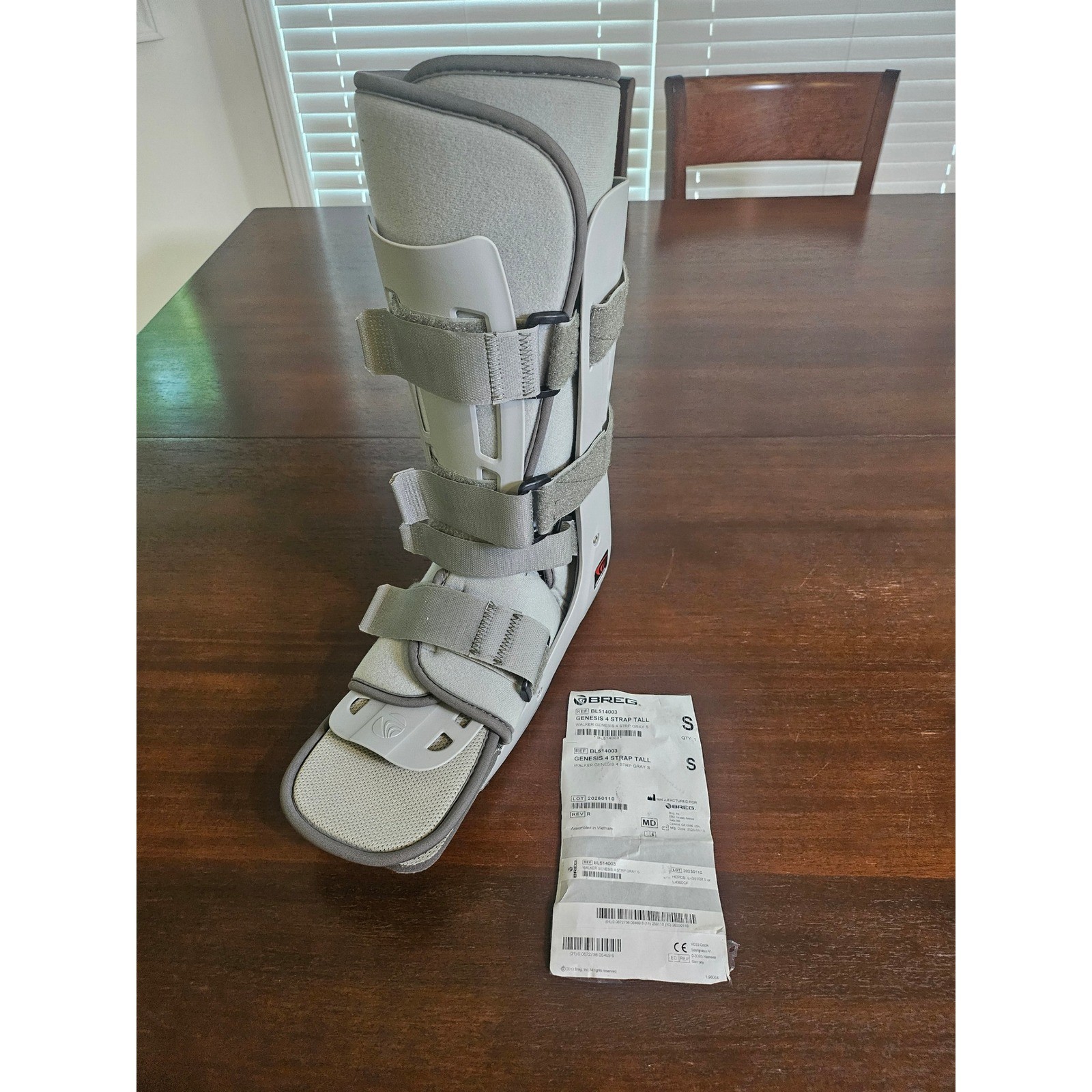 Breg Genesis 4 Strap Tall Walker Boot Unisex Small Gray Orthopedic Cam Boot