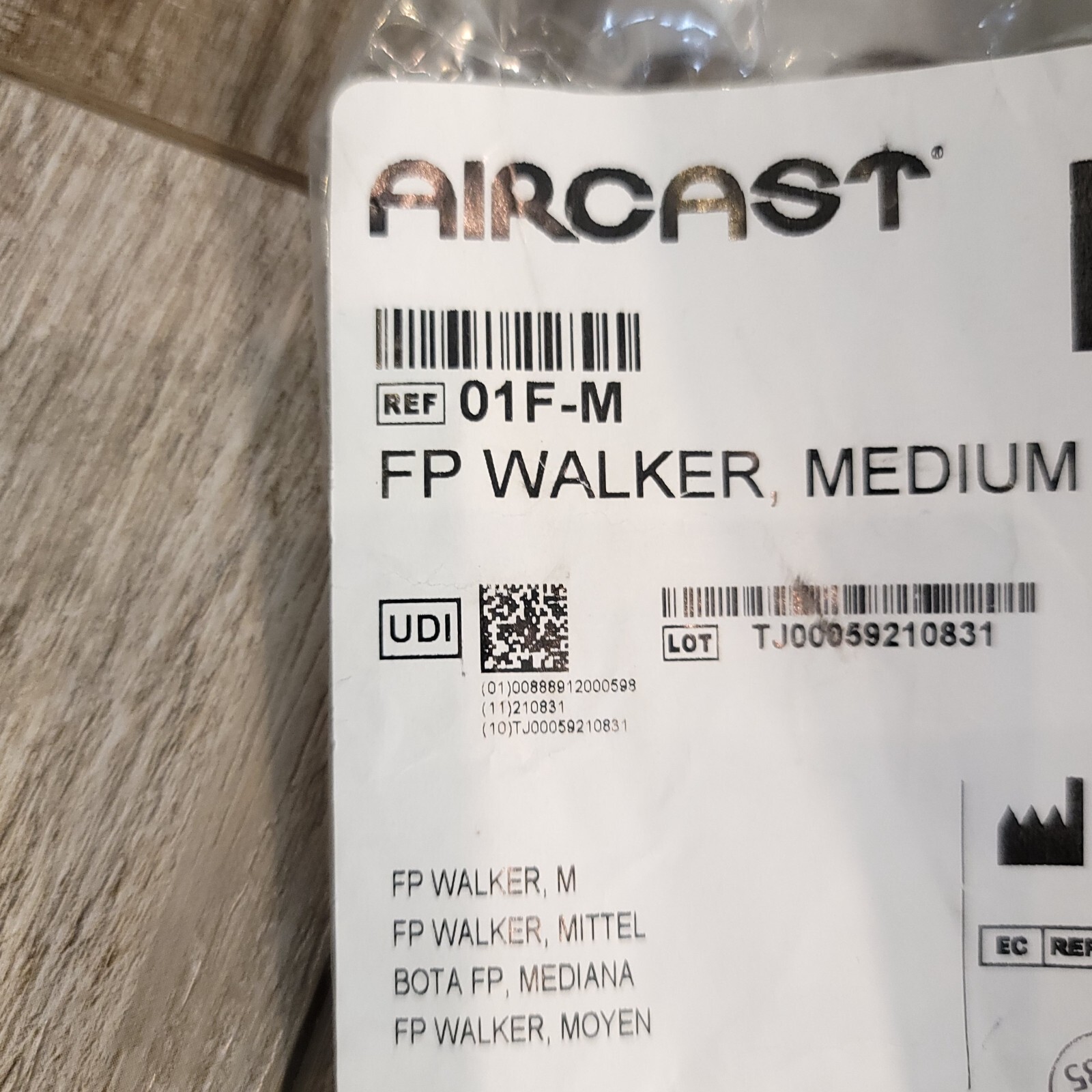 Aircast FP Walker Medium 01F-M Inflatable Deflatable Medical Walking Boot w/Pump