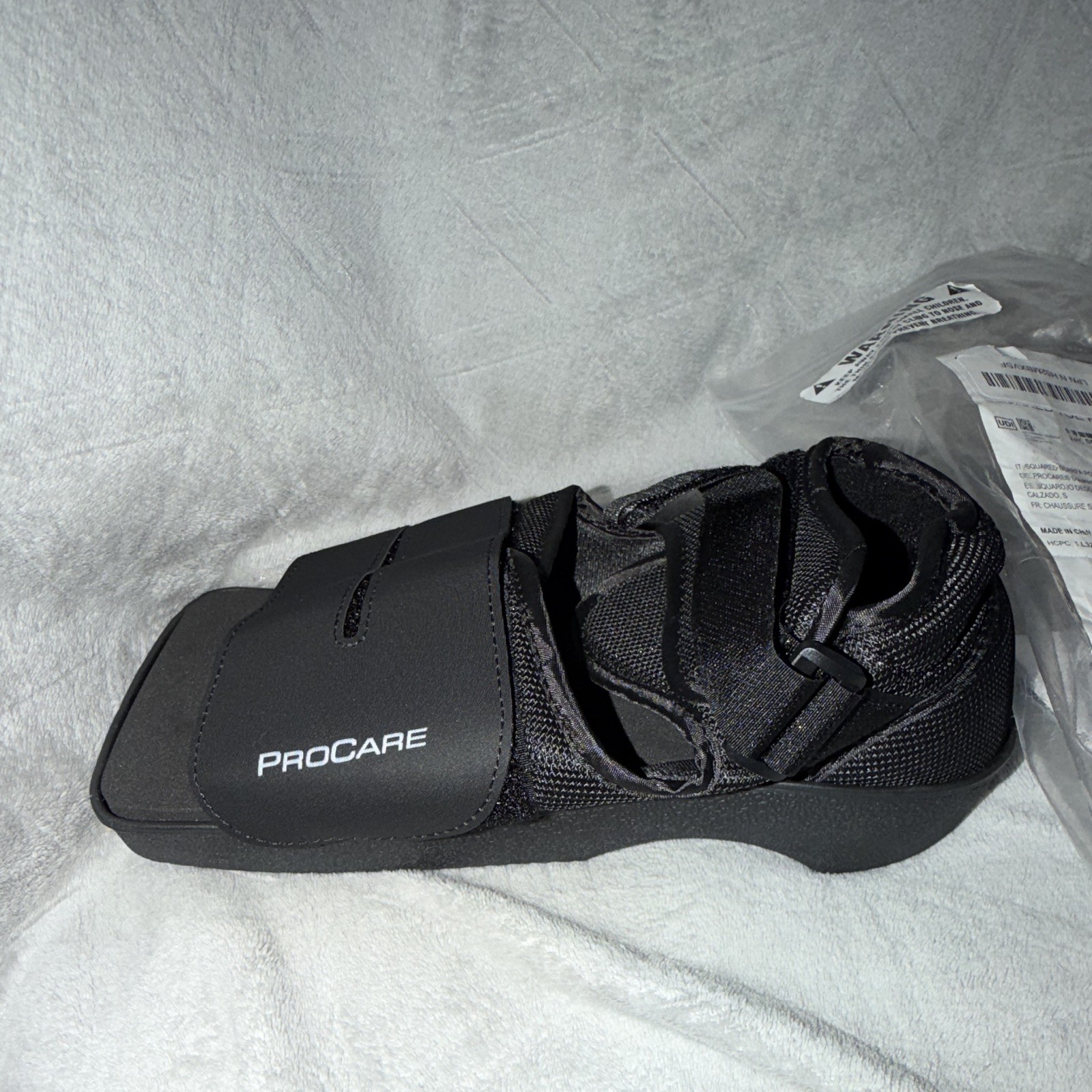 ProCare Squared Toe Post-Op Shoe Size S Black Fabric Adjustable Unisex Foot