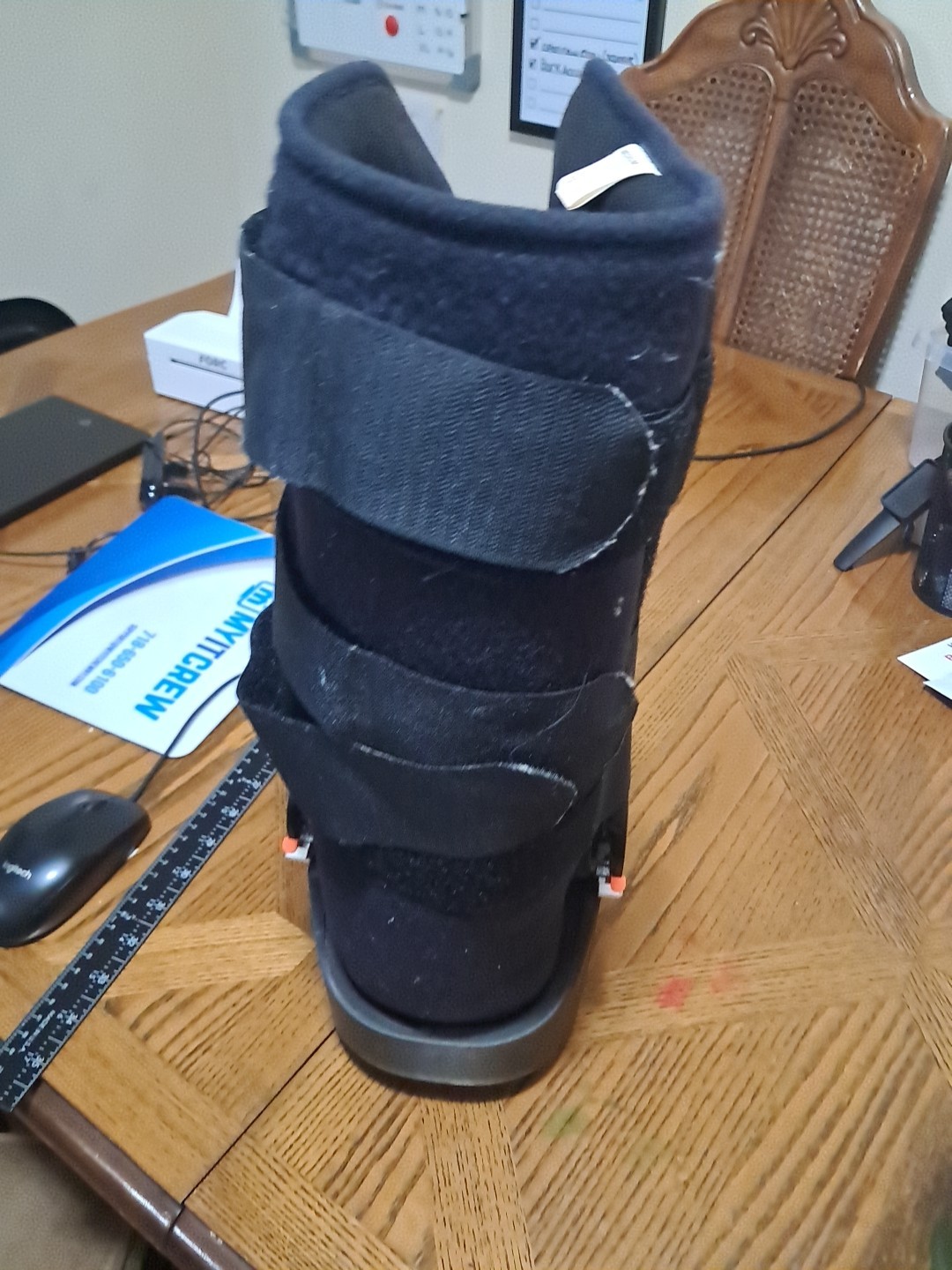 Black compression Size M Boot (Fracture) Pump And Traction Control. Used
