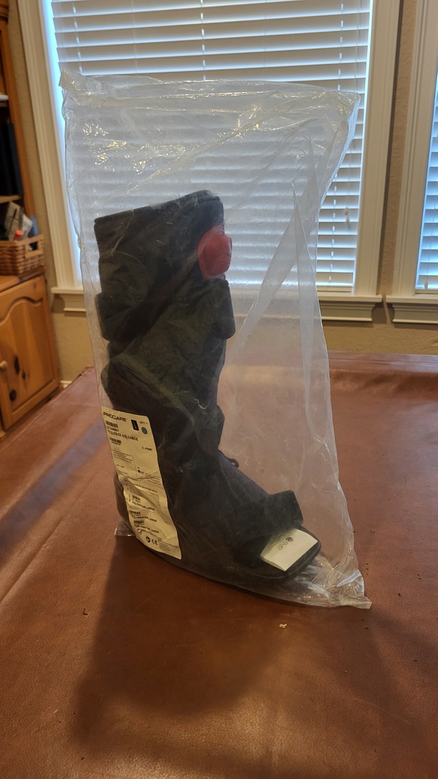 ProCare XcelTrax Air Large 79-95517 17″ Tall Walker Brace Air Pump Up Boot NIP!