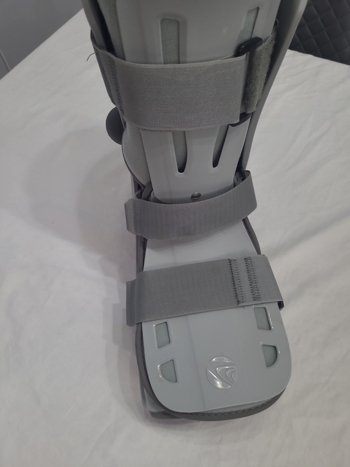 Breg Genesis Mid-Calf Walker Boot Size XL Pneumatic Air Cast Gray
