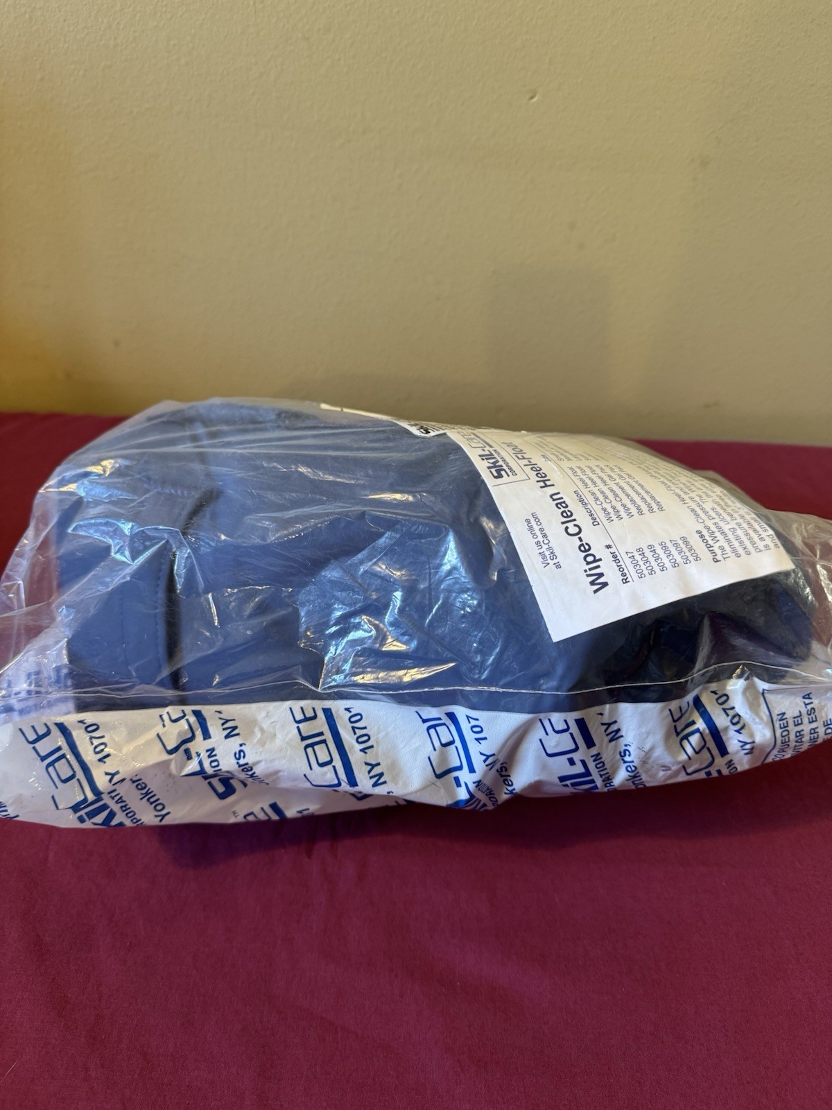 SkiL-Care Heel-Float Wipe-Clean Boot Medium 503048