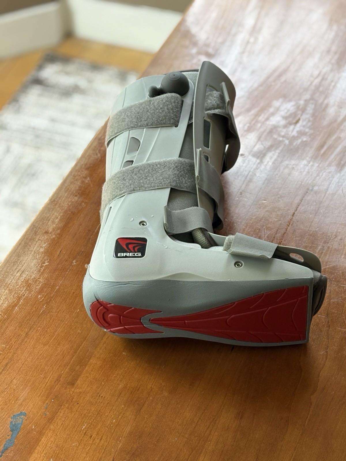 Breg Genesis Full Shell Walking Boot w Pump Orthopedic Walker Boot Size M