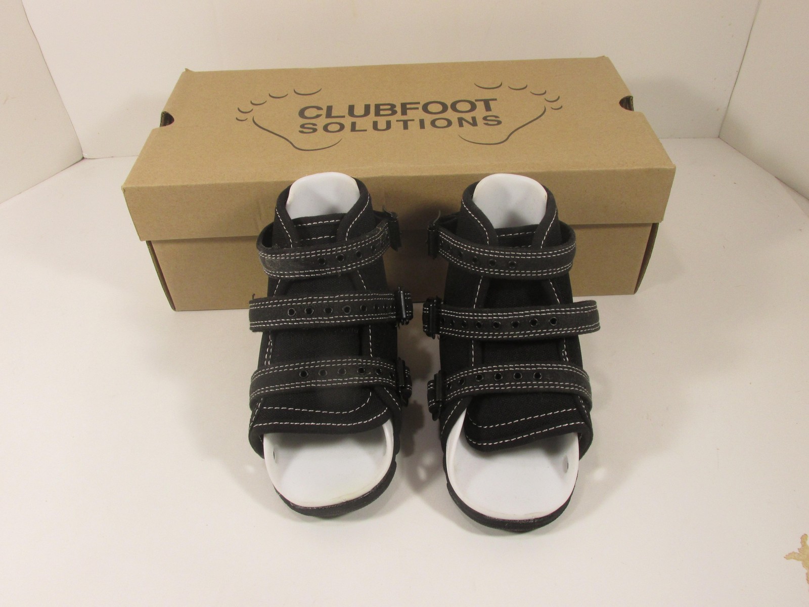 Clubfoot Solutions Iowa Brace 3 Orthosis Boots Youth M Black CFS-AFO-6 Leg