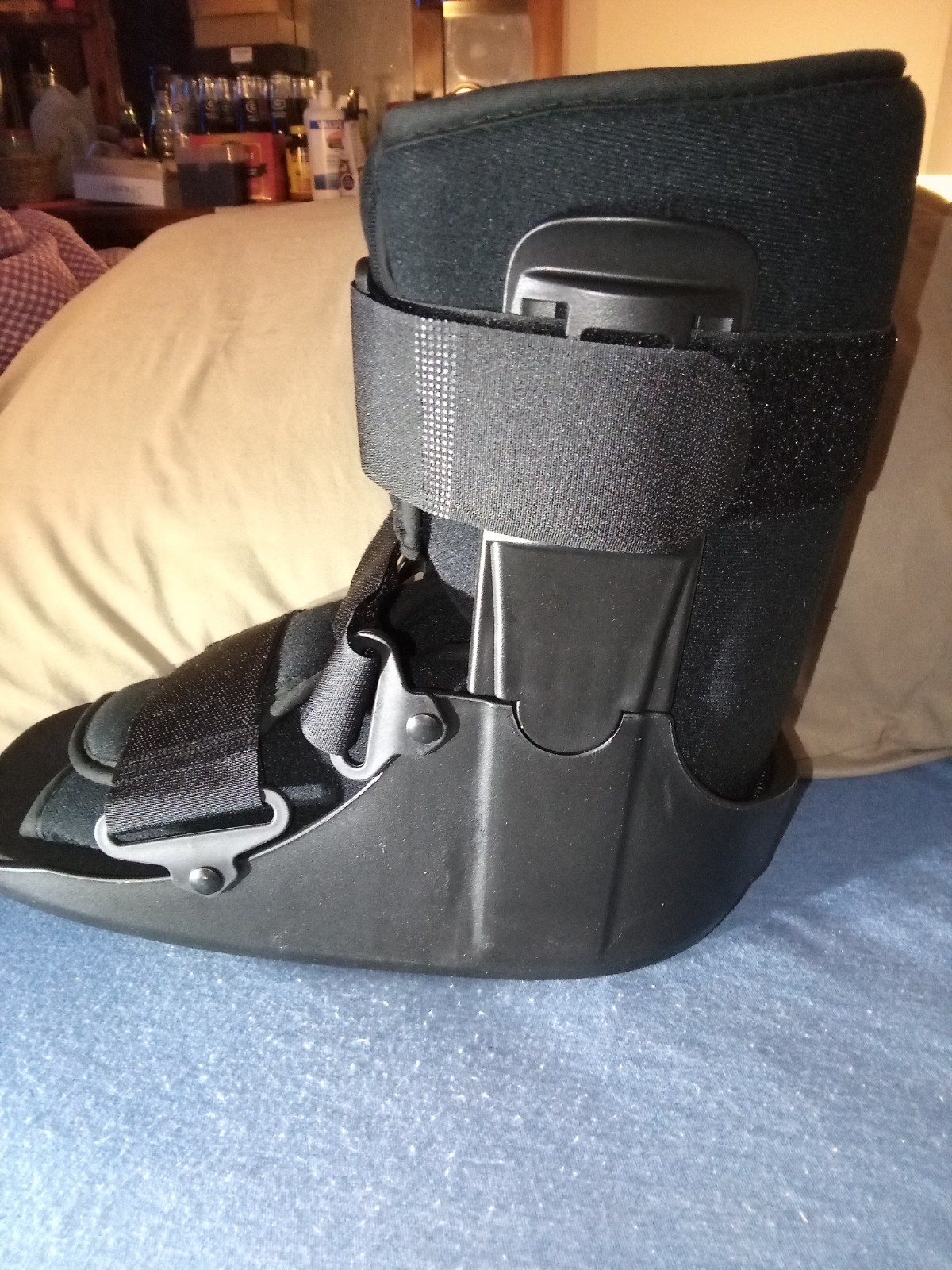 New Jewlri Air Walking Boot short walker brace medium black left or right