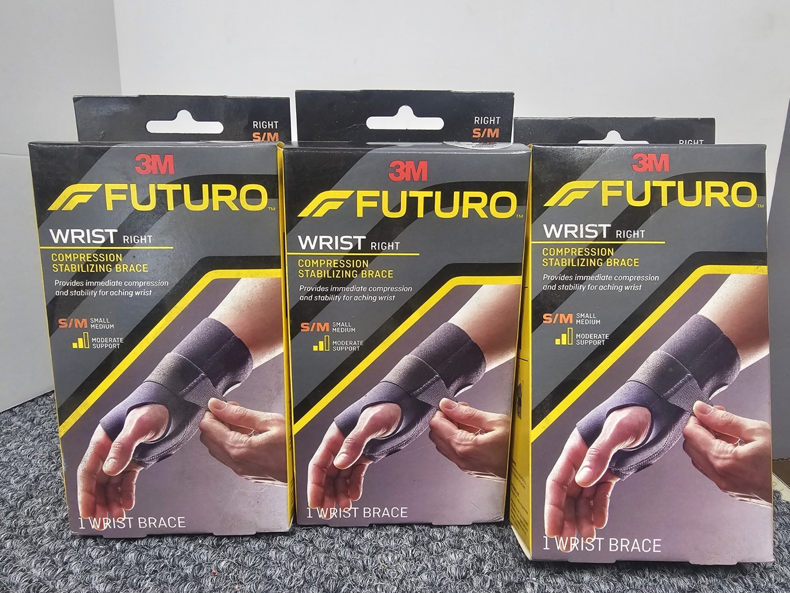 3X FUTURO 48400EN Energizing Wrist Support S/M – Right Wrist fits 5 1/2″- 6 3/4″