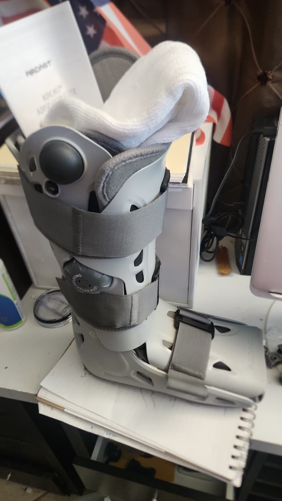 Aircast AirSelect Elite Walking Boot Pneumatic Orthopedic Cam Walker Medium