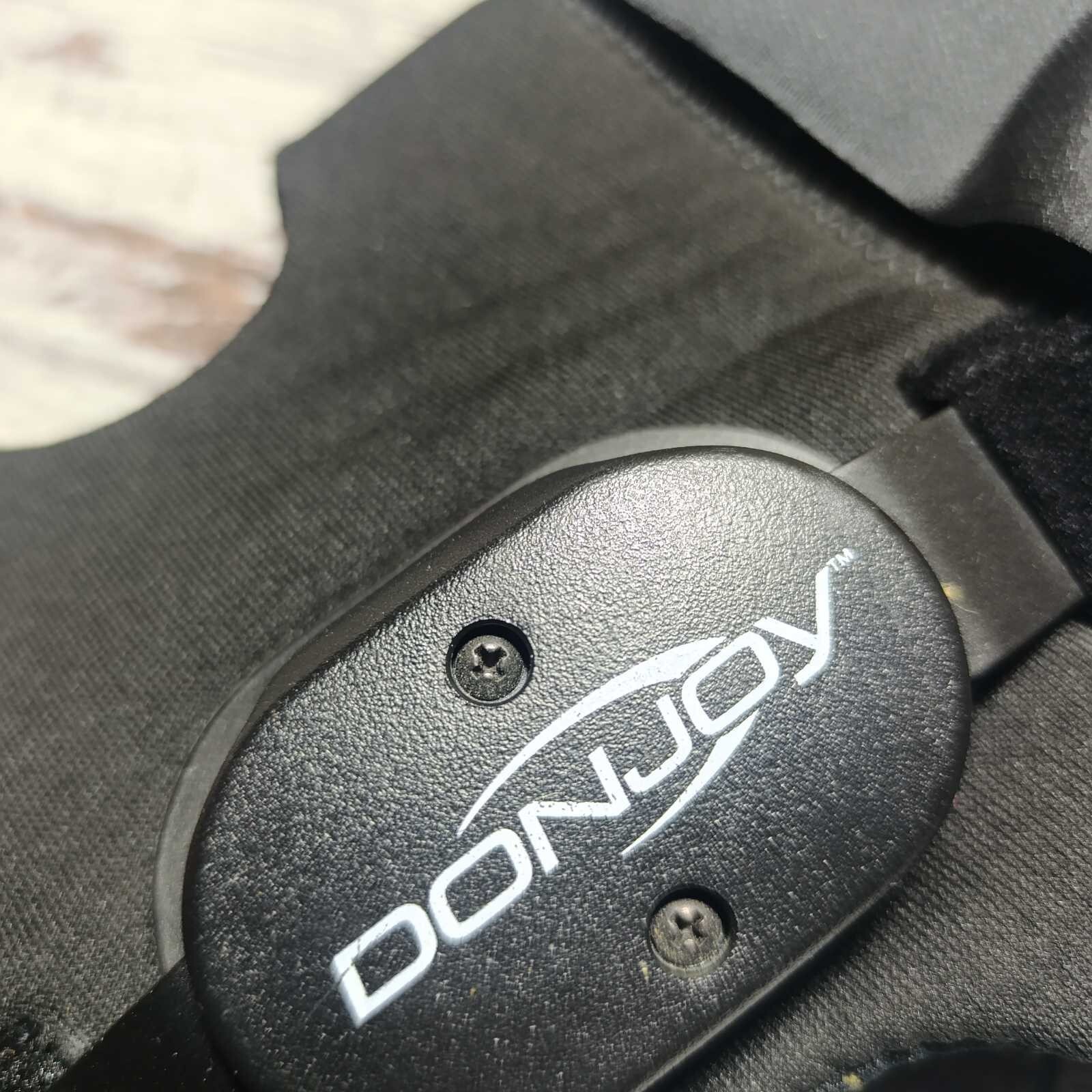 Large size DonJoy® Hinged Knee Drytex Hinged moderate medial lateral control