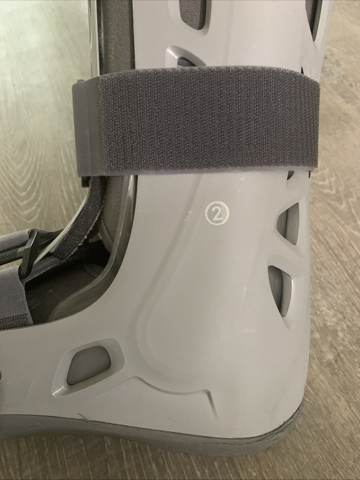 DJO Aircast AirSelect Standard Walking Brace Boot – LARGE Light GRAY