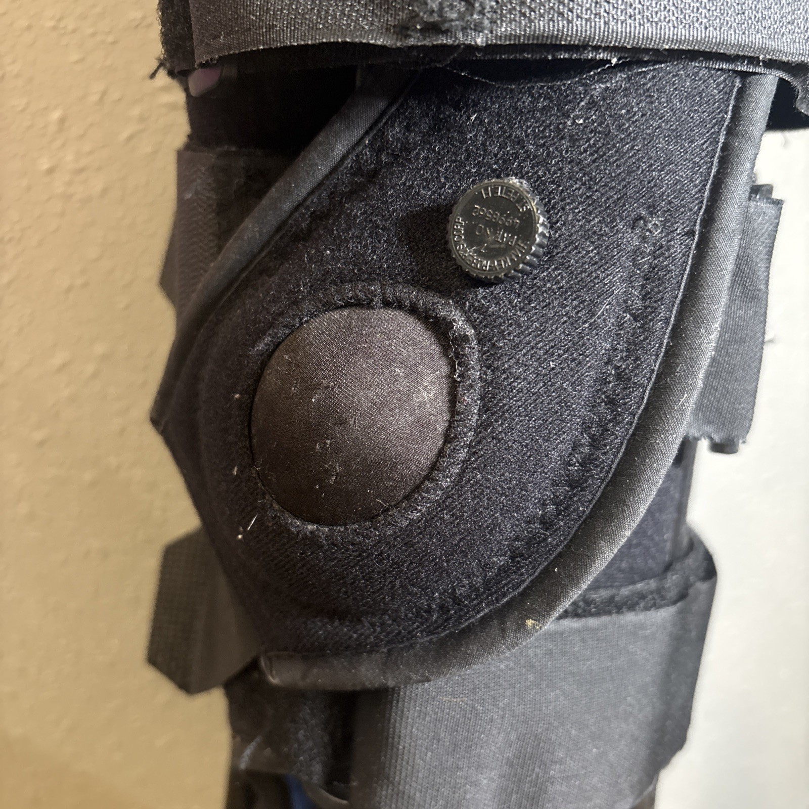 BREG Walking Boot Medical High Top Ankle Surgery Brace Sz Large Air Pump Lift