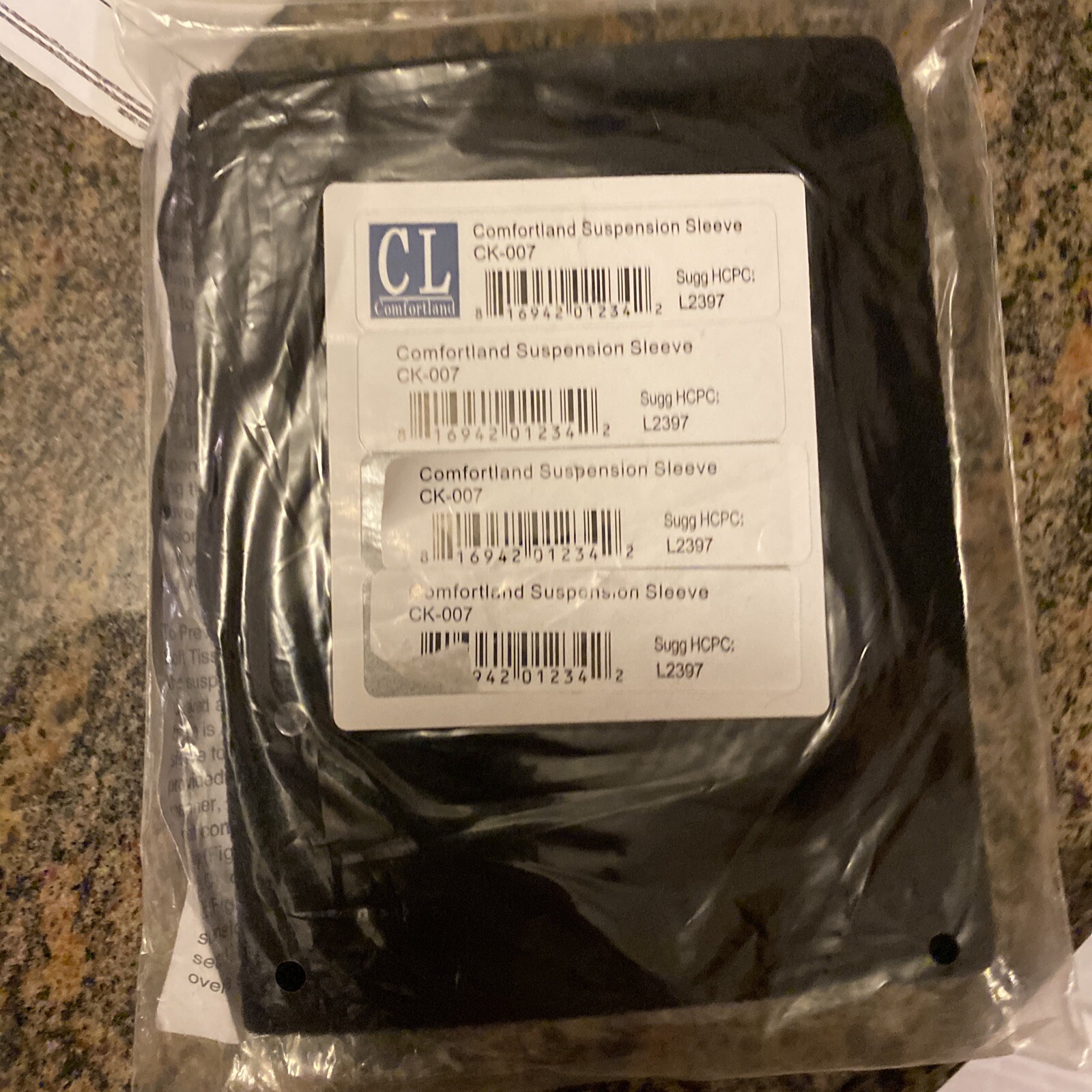 NEW Comfortland Suspension Sleeve Wrap for Knee Size Universal CK-007 Black