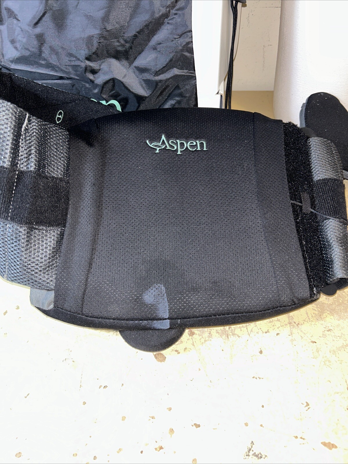 Aspen Peak Adjustable Scoliosis Bracing System w/ Original Box One Size