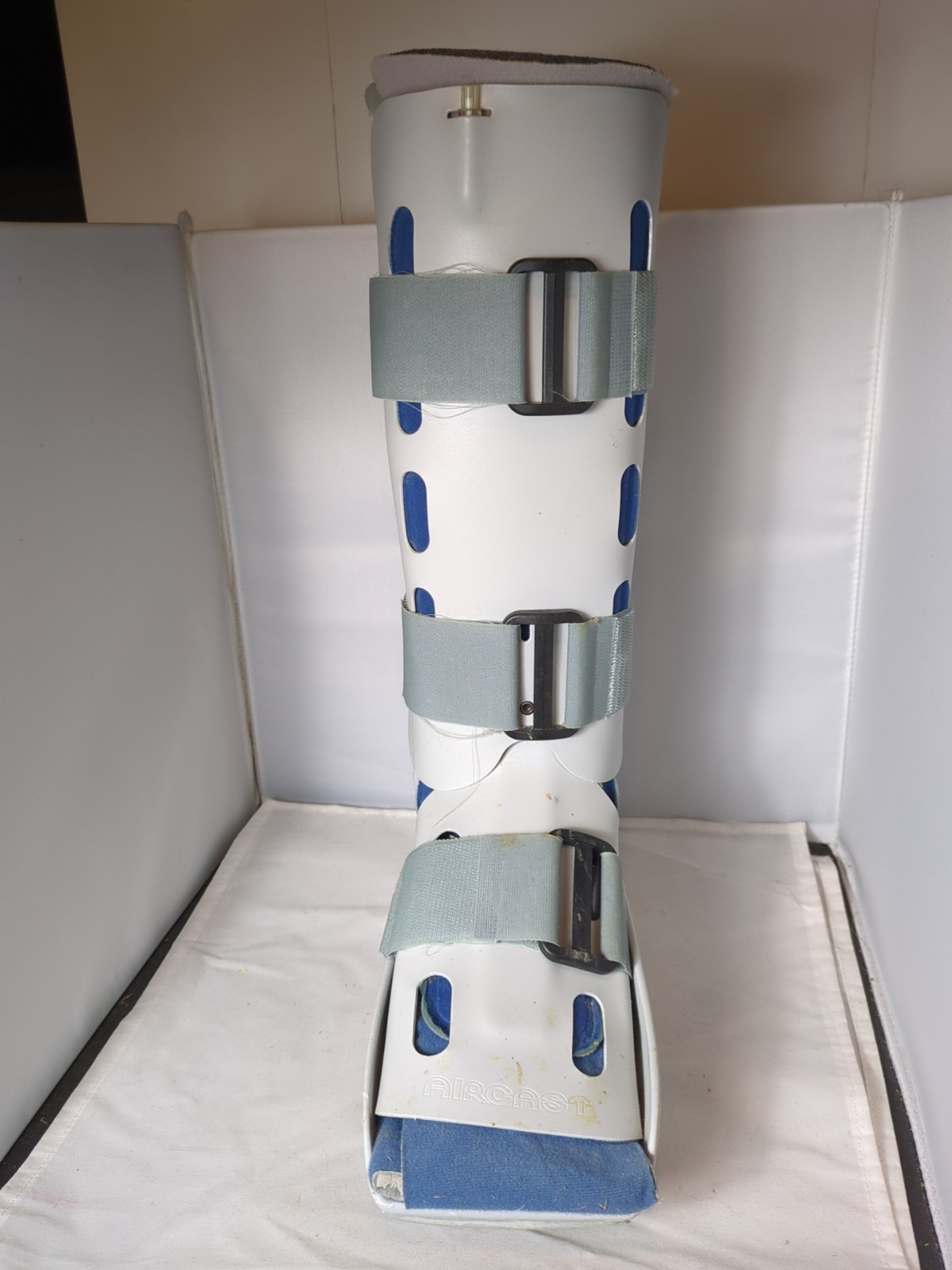 Aircast Walker Pneumatic Walking Boot Brace Medium 01P-M