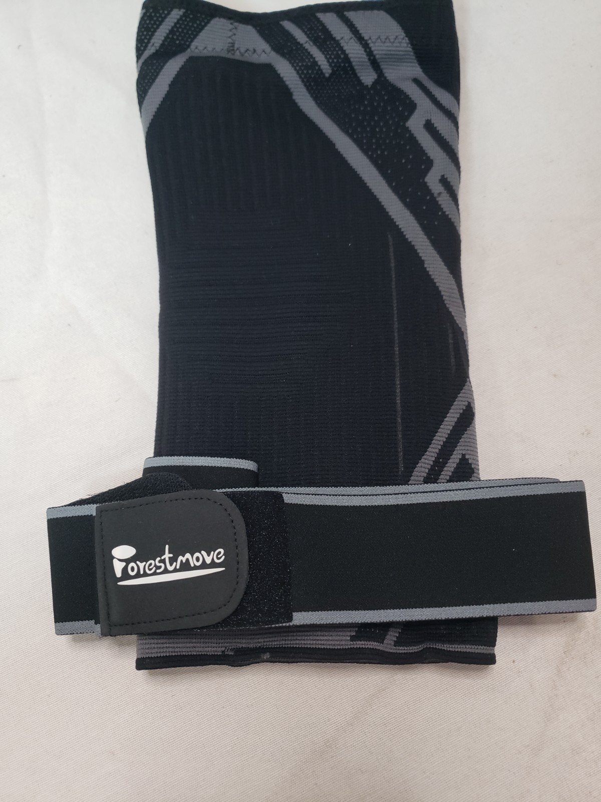 Forestmove Knee Brace 360°Support Protection Anti-Slip Gel Cushions,Black Grey,M