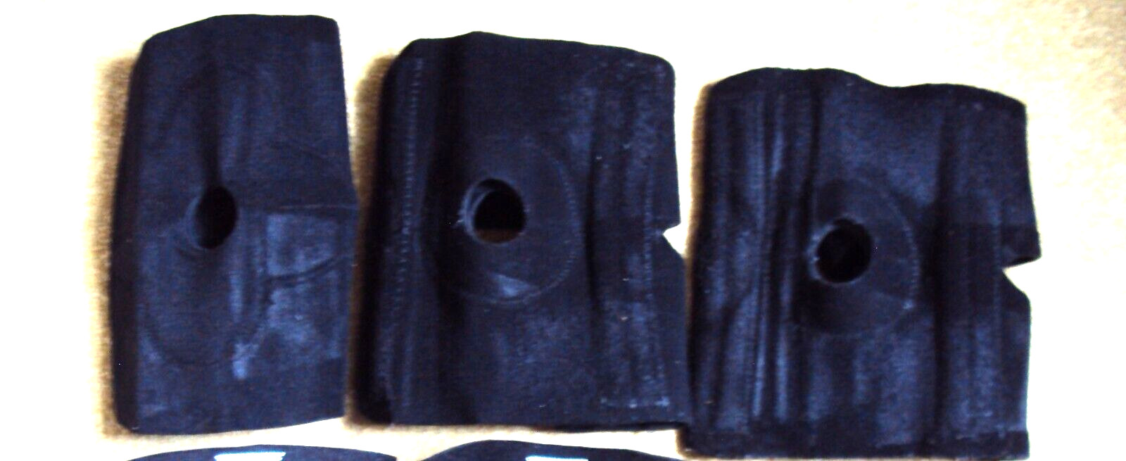 3 KNEE BRACES Patella ACL Meniscus Supports Reinforced Center MEDIUM