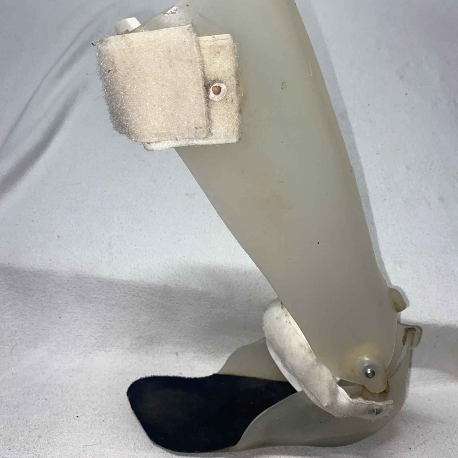Vintage Polio Leg Brace Metal Plastic Mad Max Halloween prop Women 6 Left Foot