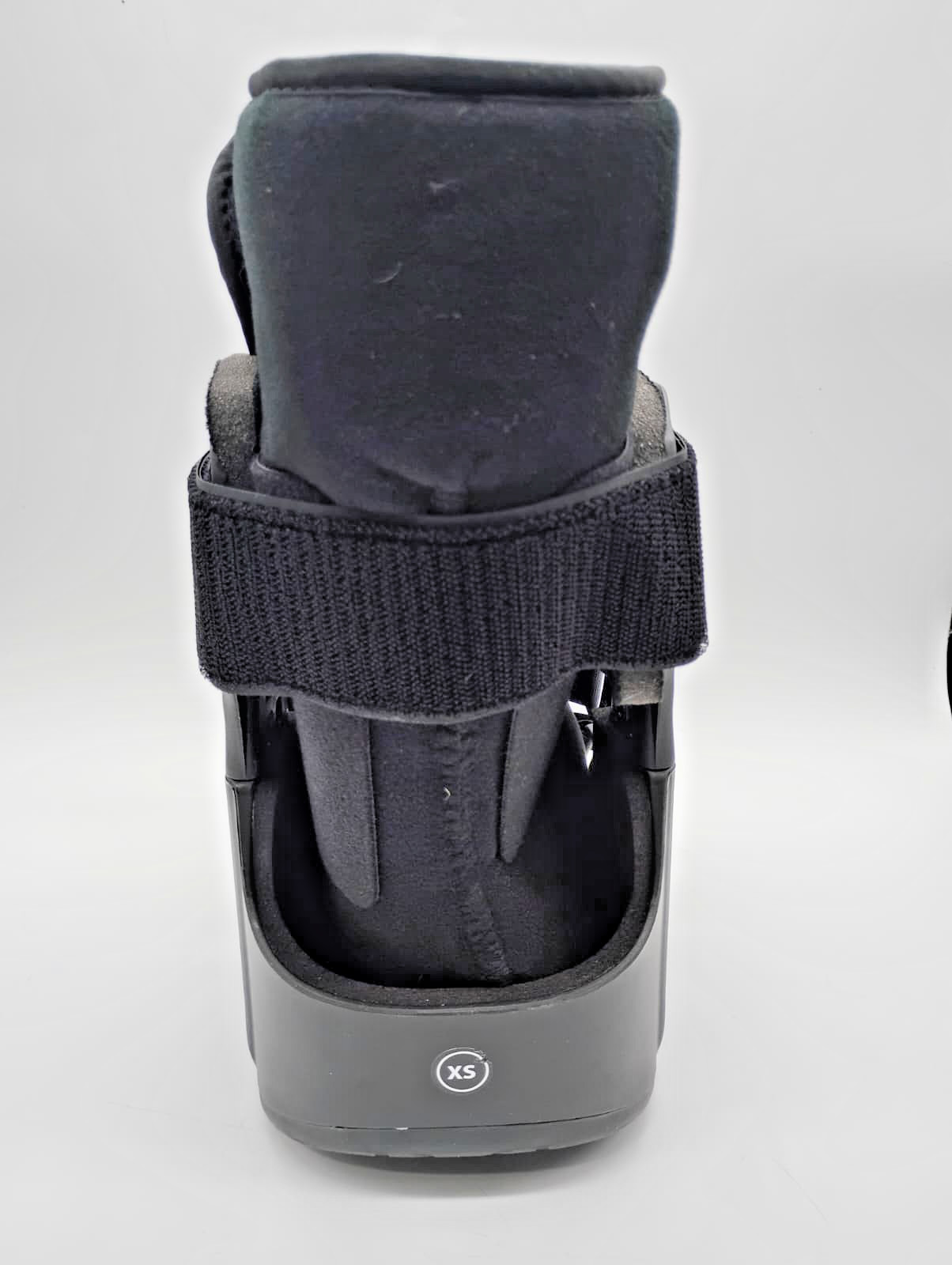 United Ortho USA14111 Short Air CAM Walker Fracture Boot XS Black Left Right
