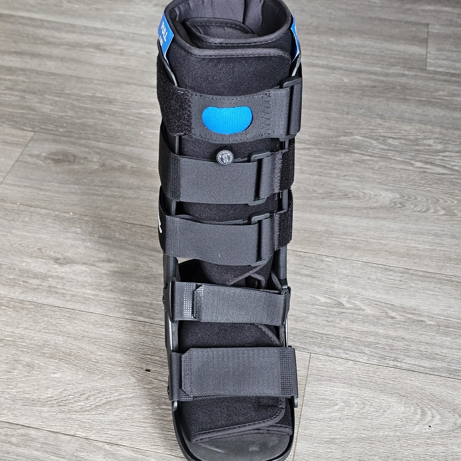 United Ortho B006L8M9AE Air Cam Walker Fracture Boot, Small, Black