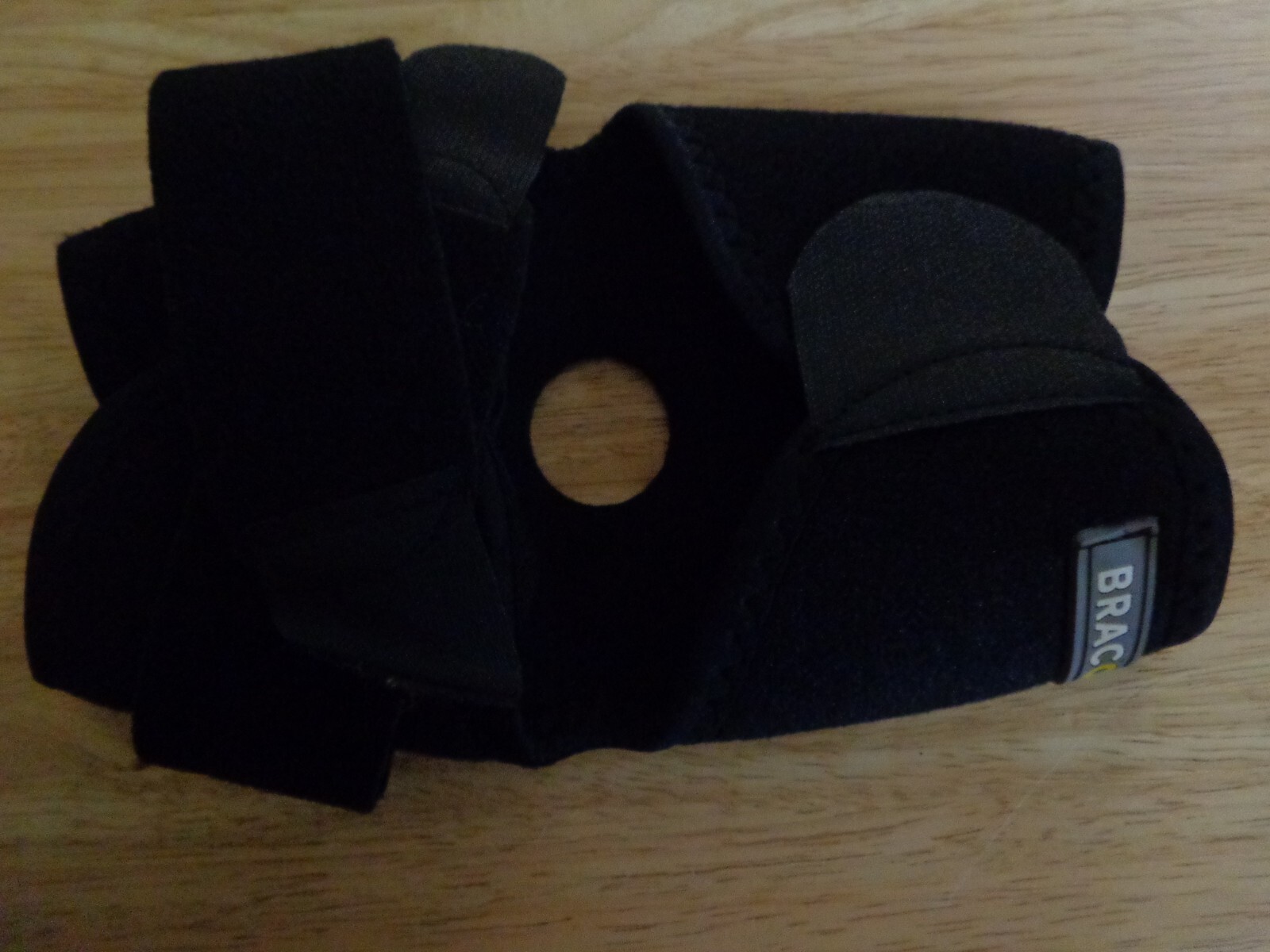 BRACOO ADJUSTABLE ANKLE SUPPORT WRAP FOR PLANTAR FASCIITS – BLACK