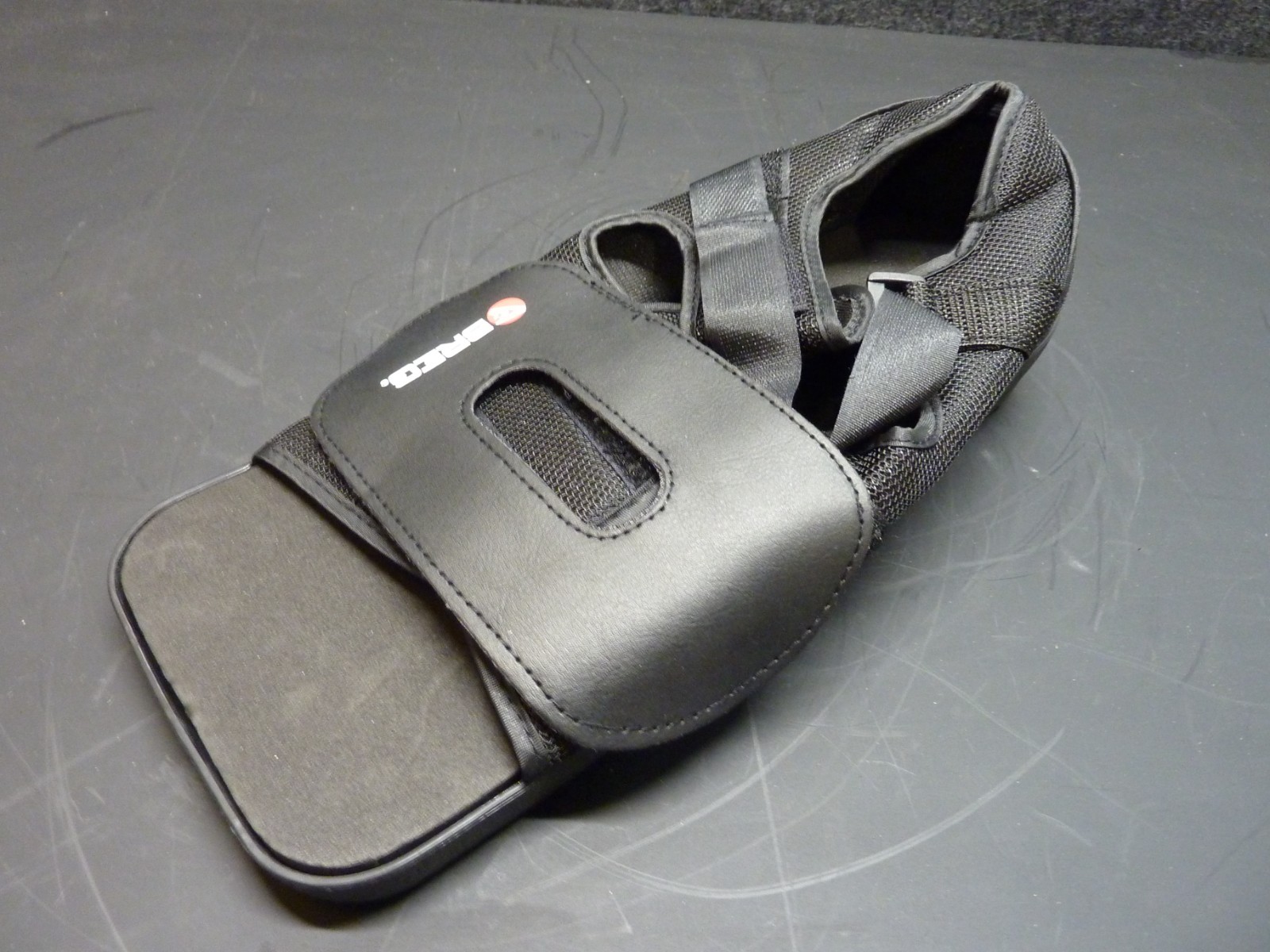 Breg Square Toe Post-Op Shoe Size XL Model 100614-050 (31354)