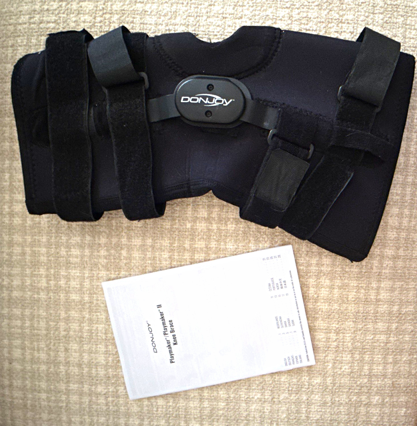 DonJoy Playmaker II Knee Brace, Stabilization, Adjustable Straps, size m, Black