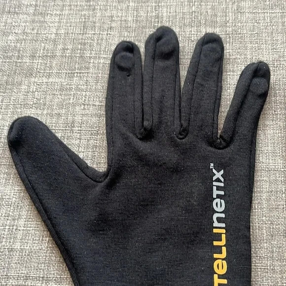 Intellinetix Vibrating Gloves for Pain Relief Circulation Size Small